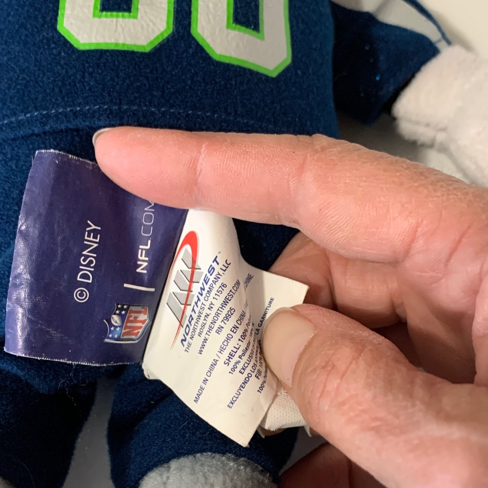 Seahawks NFL Mickey Mouse - Picture 6 of 9